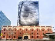 SWANSTON SQUARE Light Filled, 2 bed, 2 bath + car