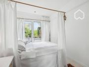 Sweet and artsy apartment close to the Rhein with...