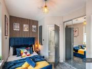 Swindon, Studio Flat For