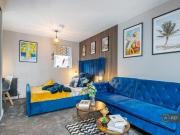 Swindon, Studio Flat For