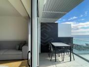 T0 com vista mar, piscina na primeira linha de praia de...