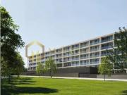 T0 Moderno com Varanda e Garagem