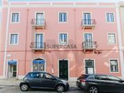 T1+1 renovado na Graça para venda