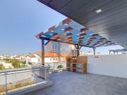 T1+3 Duplex com Garagem e Acesso Direto à Praia Manta...