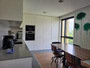 T1. 5 minute walk from the Dragão metro station