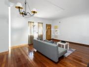 T1 com 70 m2, suite e parqueamento, no Centro de Cascais