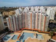 T1 com área total de 61m2, com acesso à piscina incluído...