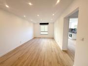 T1 com garagem Sto. António dos Cavaleiros!