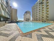 T1 com piscina e garagem Entrada a 1 de Outubro,...