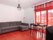 T1 com Varanda e Parqueamento no Pinheiro de Loures!,...