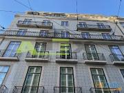 T1 com Varanda / NOVO / CHIADO / Renda mensal 2.000? |...