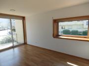 T1 no 1º andar, com varanda. Condomínio Fechado Próximo...