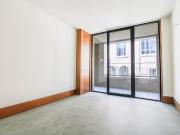 T1 no Edifício Pharmacia