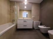T1 novo com piscina e garagem e VISTA MAR