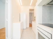 T1 remodelado a estrear com 2 salas e cozinha equipada...