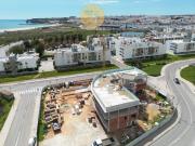 T2+1 de Luxo Meia Praia EM CONSTRUÇÃO T2+1 de Luxo Meia Praia EM CONSTRUÇÃO