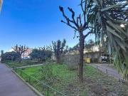 T2/3 avec exterieur stationnement et gardien 13010