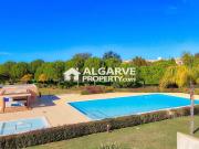 T2 Apartamento ultimo andar junto Golf Millennium com...