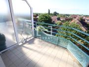 T2 AVEC BALCON ET GARAGE