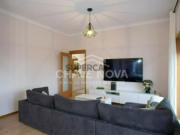 T2 c/ Terraço e Lugar de Garagem em Oliveira do Douro