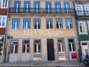 T2 com 258m2 na Baixa do Porto