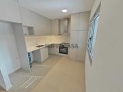 T2 com parqueamento, situado na Quinta dos Fartos, Apelação