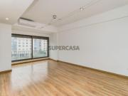 T2 COM RENDIMENTO NA AV. DE BERLIM, COM ARRECADAÇÃO, A 5...