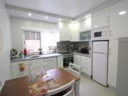 T2 Com Suite Todo Remodelado perto de Santa Apolónia e Graça