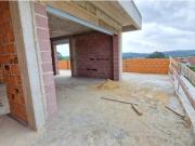 T2 com terraço 80m2, 3 frentes