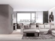 T2, com varanda com 10.6m2 e Garagem para 1 carro