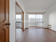 T2 com varanda na Quinta do Marquês