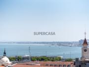 T2 com vista Tejo na Bica/Misericórdia