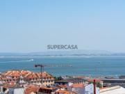 T2 com vista Tejo na Bica/Misericórdia