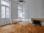 T2 de 44m2 avec Mezzanine entièrement rénové Rue Auguste...