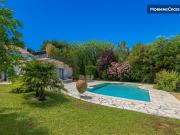 T2 de charme avec jardin et piscine