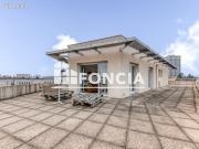 T2 dernier etage avec vaste terrasse