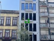 T2 DÚPLEX COM JARDIM DE GARAGEM AV.FERNÃO DE MAGALHÃES