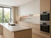 Apartamento T2 Duplex com Terraço | 3 WC | Garagem e...