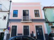 T2 Duplex com Terraço, Cheio de Luz, no Coração da Baixa...