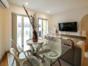 T2 Duplex na Rua da Vitória com Garagem e Licença de...