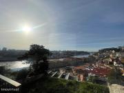 T2 duplex nas Virtudes com jardim a poente Porto