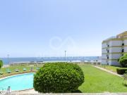 T2 em condomnio fechado com piscina, em frente praia