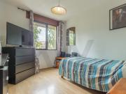 T2 em Monte Abraão – Luz Natural, Ambientes Amplos,...