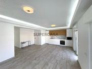 T2 em suite, 3 WC´s no centro antigo de Quarteira