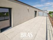 T2 en dernier étage avec terrasse et stationnement