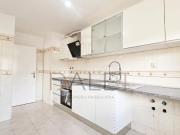 T2 espaçoso na Tapada das Mercês, com vista para a Serra...