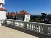 Arrenda se T2 Mobilado no Estoril – Vista Mar