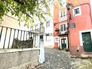 T2 mobilado e equipado no coração de Alfama