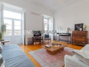 T2 nas Janelas Verdes