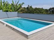 T2 NOVO Casa Branca com Piscina + Logradouro e 2...